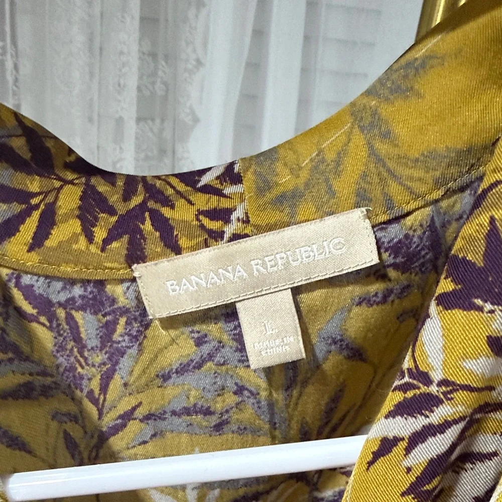 Banana Republic Mustard and Violet Floral Blouse - Picture 2 of 3